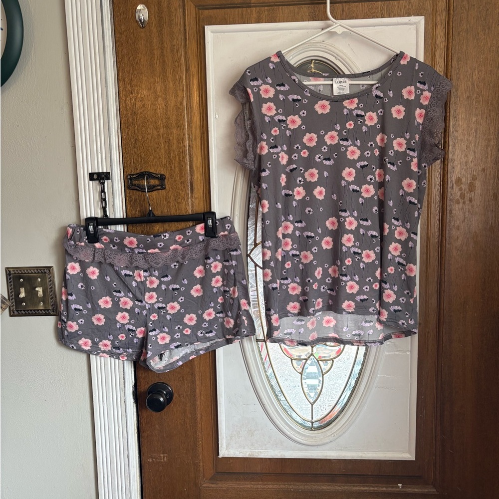 TWO sets of super buttery soft pajamas - Picture 2 of 16
